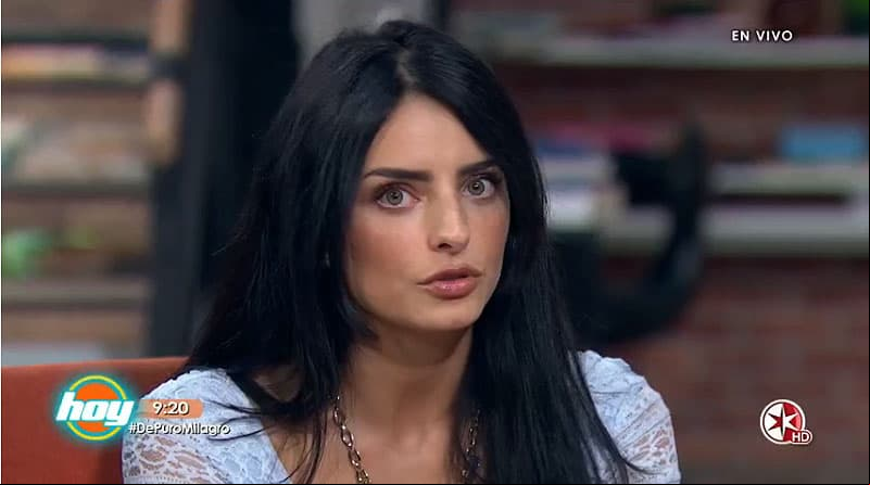 &#8220;Es muy extraño tener escenas íntimas con el amigo de tu papá&#8221;, Aslinn Derbez. ¡Checa la entrevista compl...