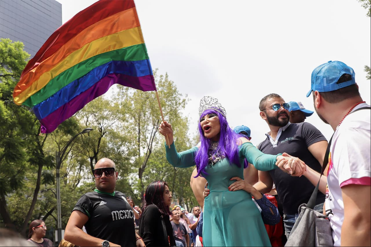 La vedette lució cuerpazo mientras festejó esta edición de la marcha del orgullo.