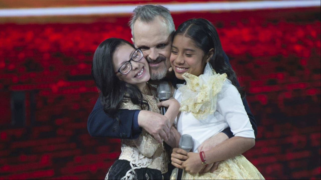 Un duelo épico, Adilene y Taisia impresionan a Miguel Bosé