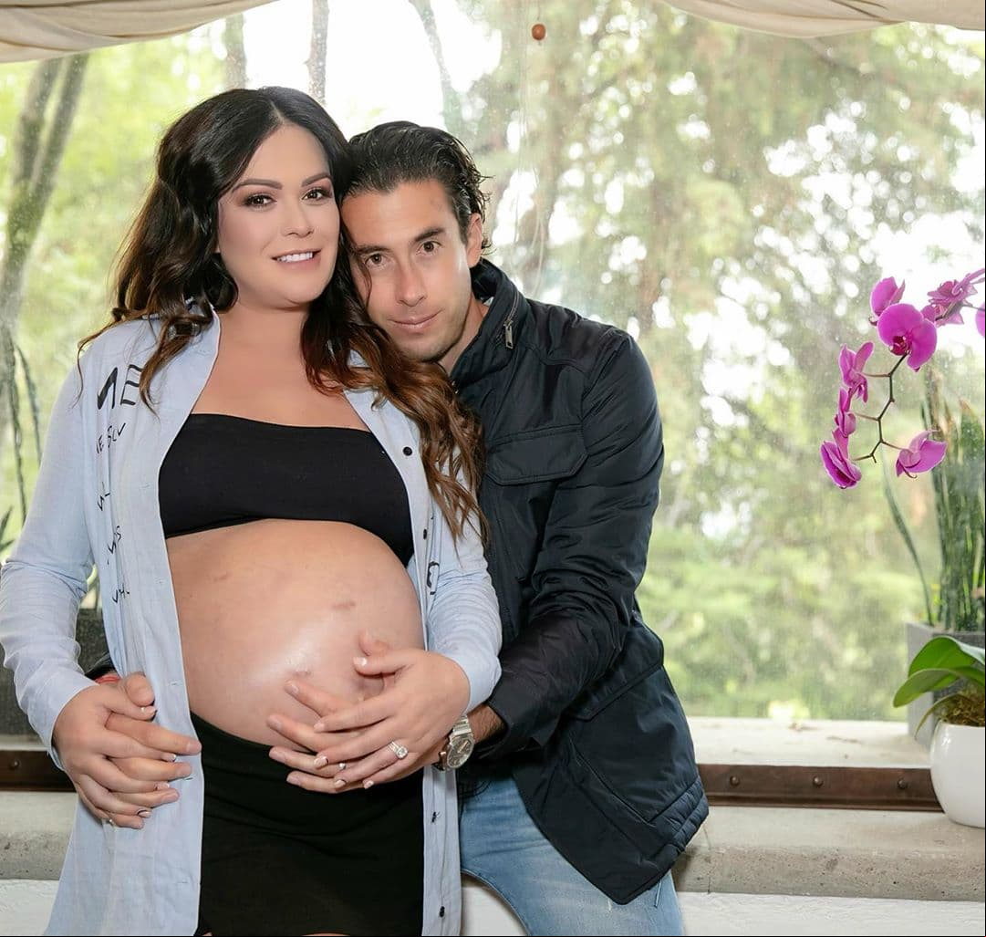 Mariana Echeverría dedica románticas palabras a su esposo: "Serás el mejor papá"