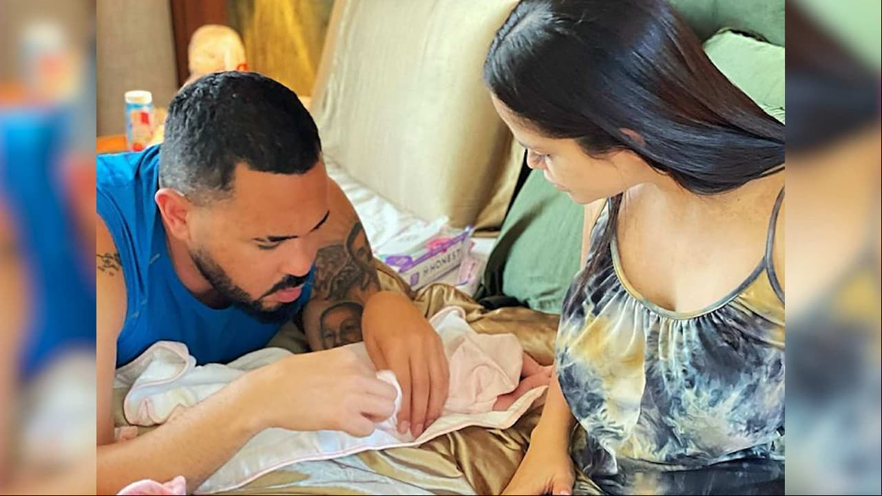 Natti Natasha conmueve al mostrar el primer manicure de su hija Vida Isabelle