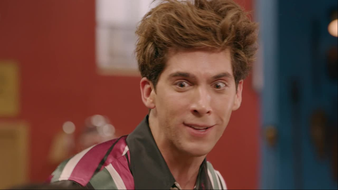 ‘40 y 20’: Fran no puede creer que Lucas es su hermano menor
