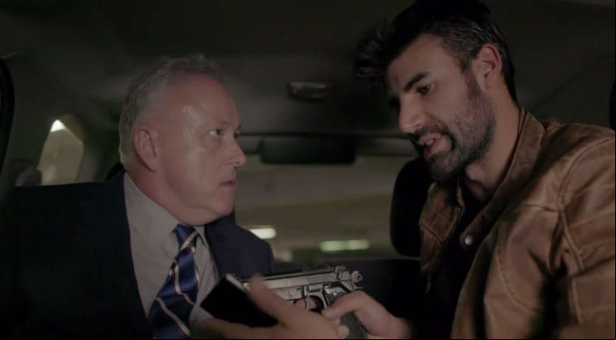 Capítulo 43: Dave descubre que Montgomery trabaja para los Lucio