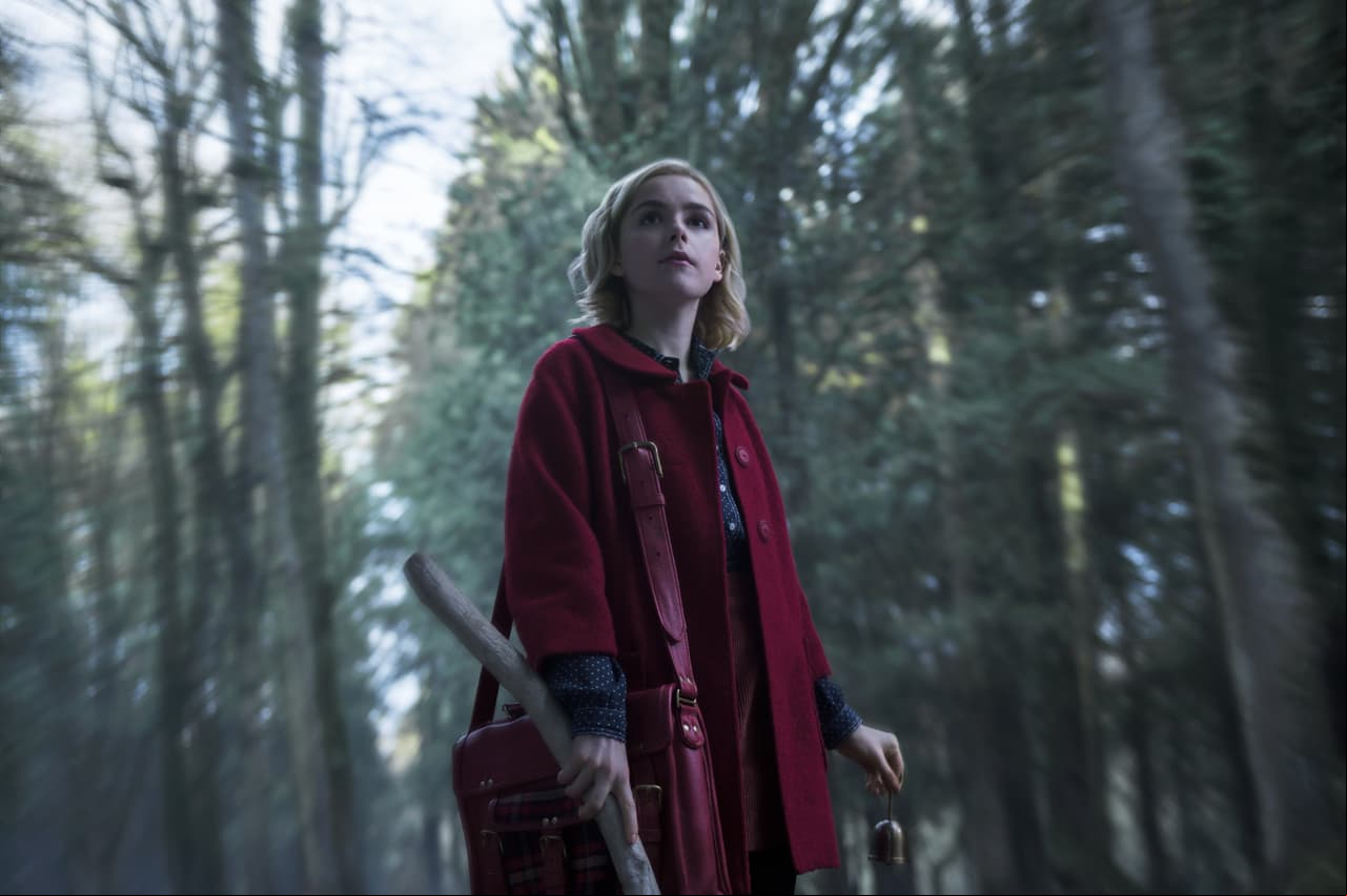 Kiernan Shipka protagoniza esta serie