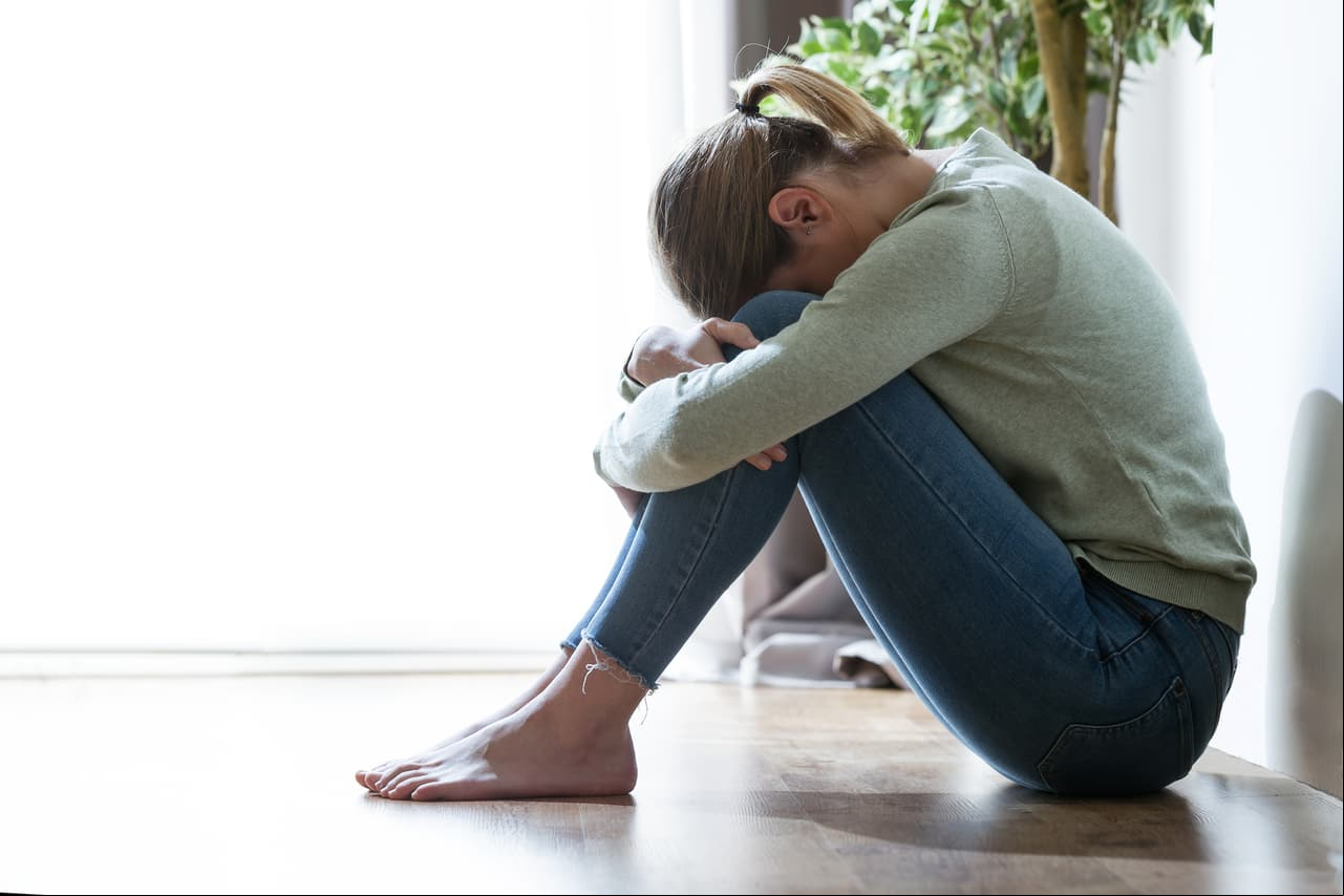¿Sabes cómo ayudar a una persona con crisis emocional?