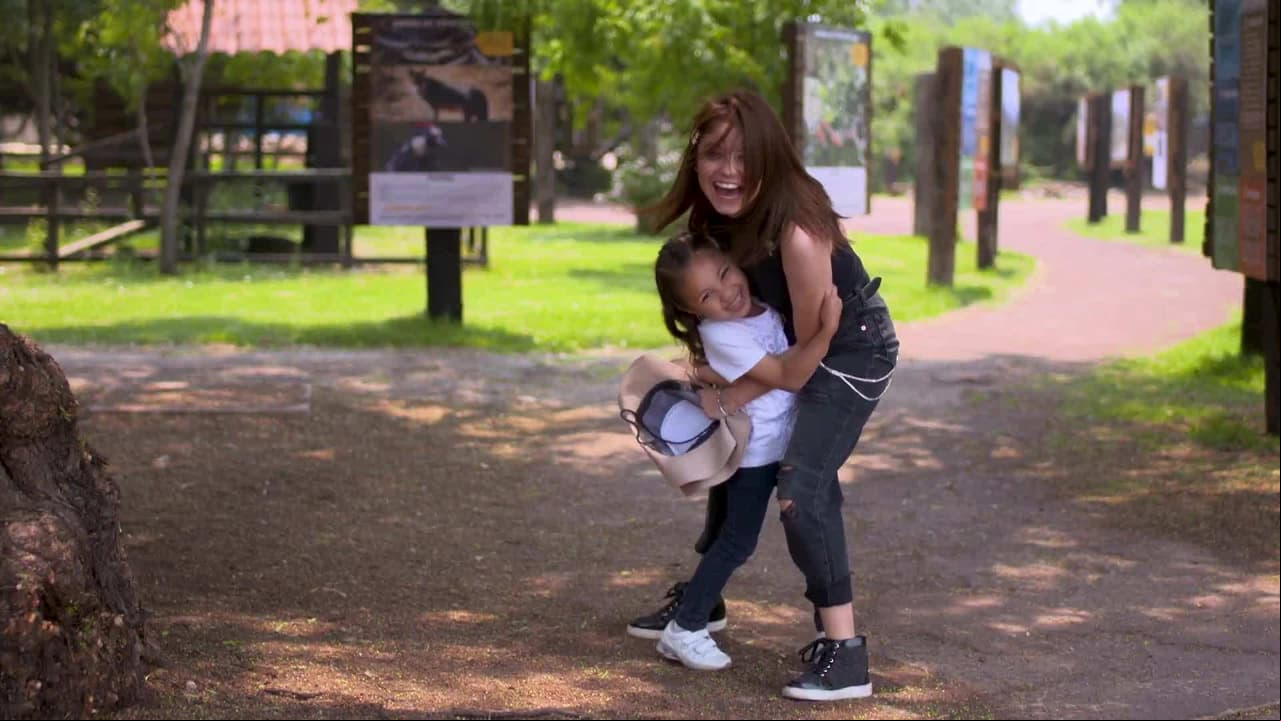 Sarilú se fue con Karol  a un safari