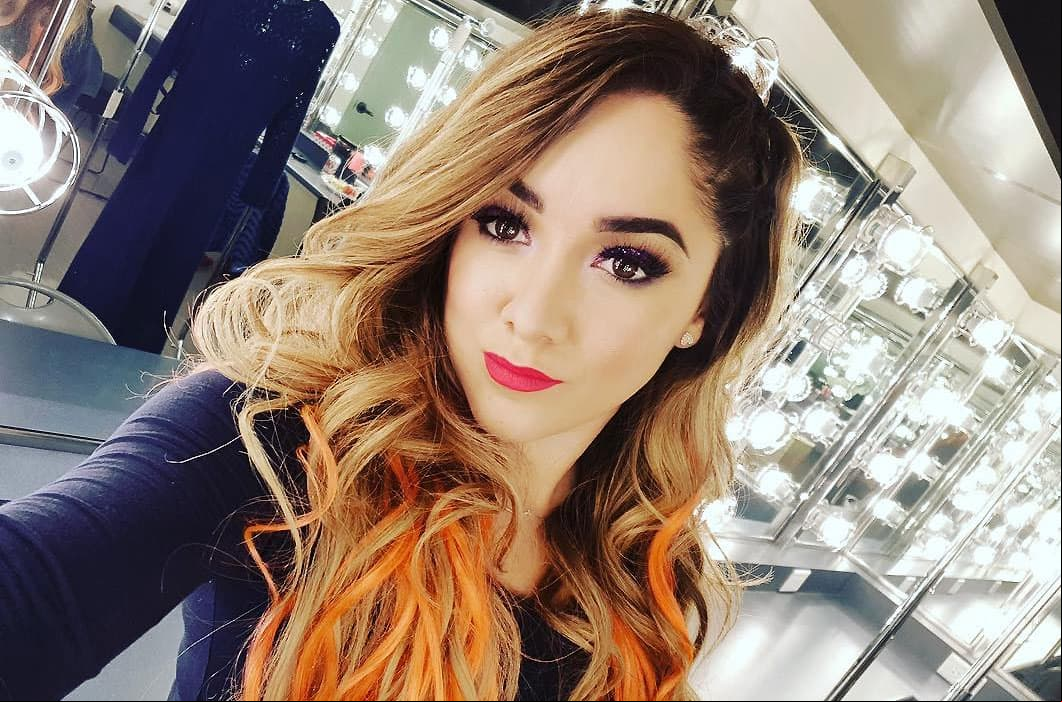 Sherlyn enloquece a fans con sensual escotazo