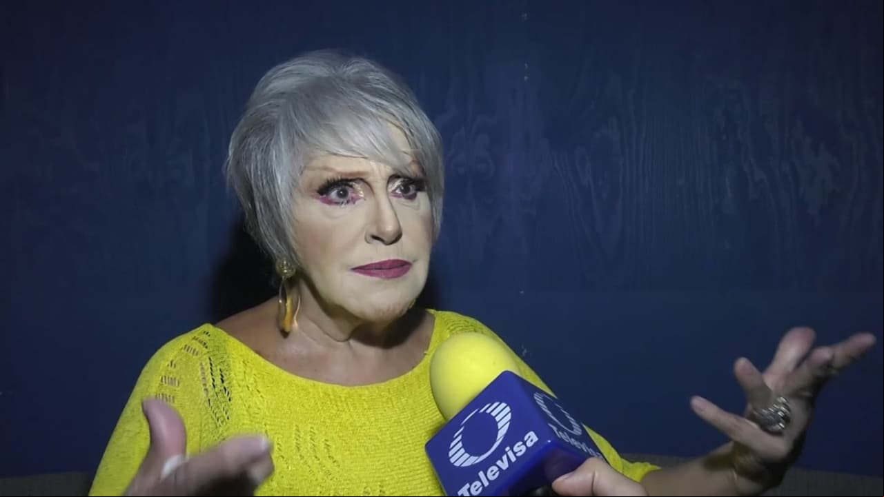"Qué horror, teniendo dos mujeres que no trabajan": Anel Noreña lamenta que José José no muriera en su casa