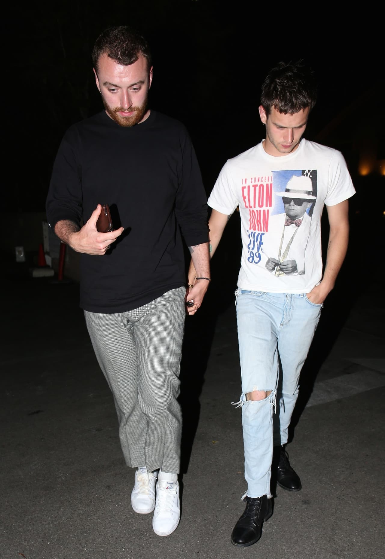 Sam y Brandon se tomaron de la mano a la salida del restaurante (FOTO: The Grosby Group)