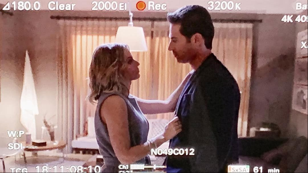 Irina Baeva y Sebastián Rulli en El último dragón
