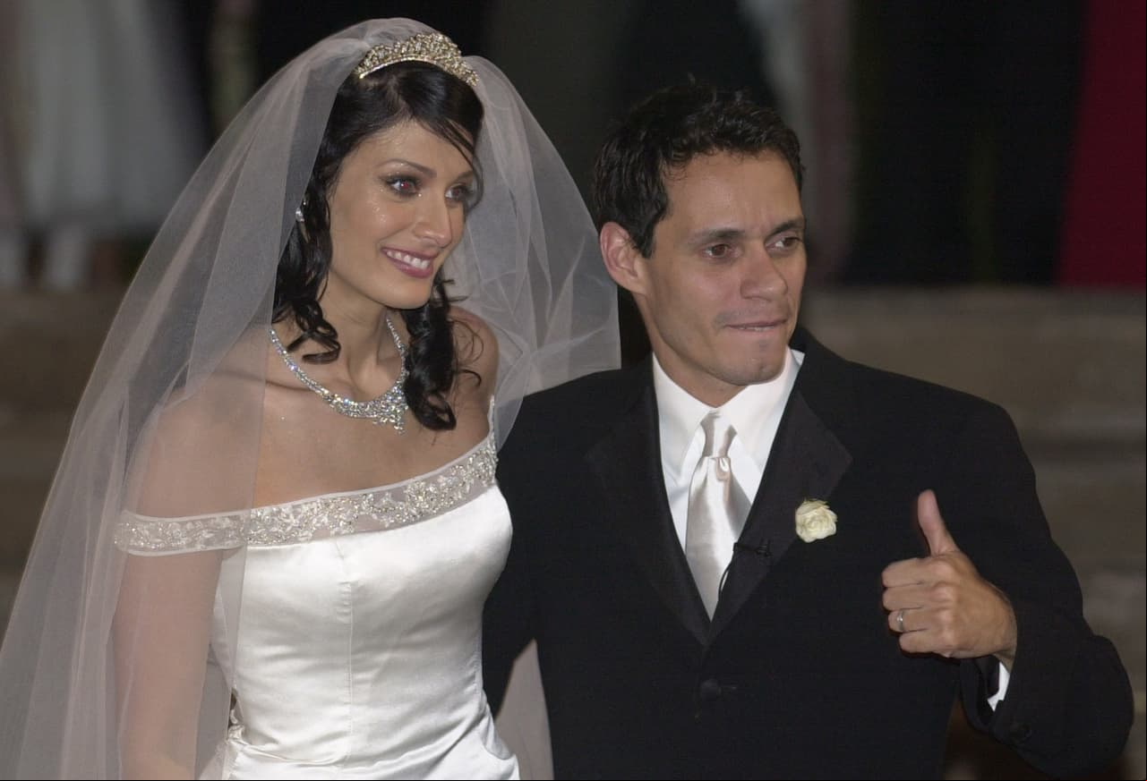 Exesposa de Marc Anthony revela que tiene cáncer