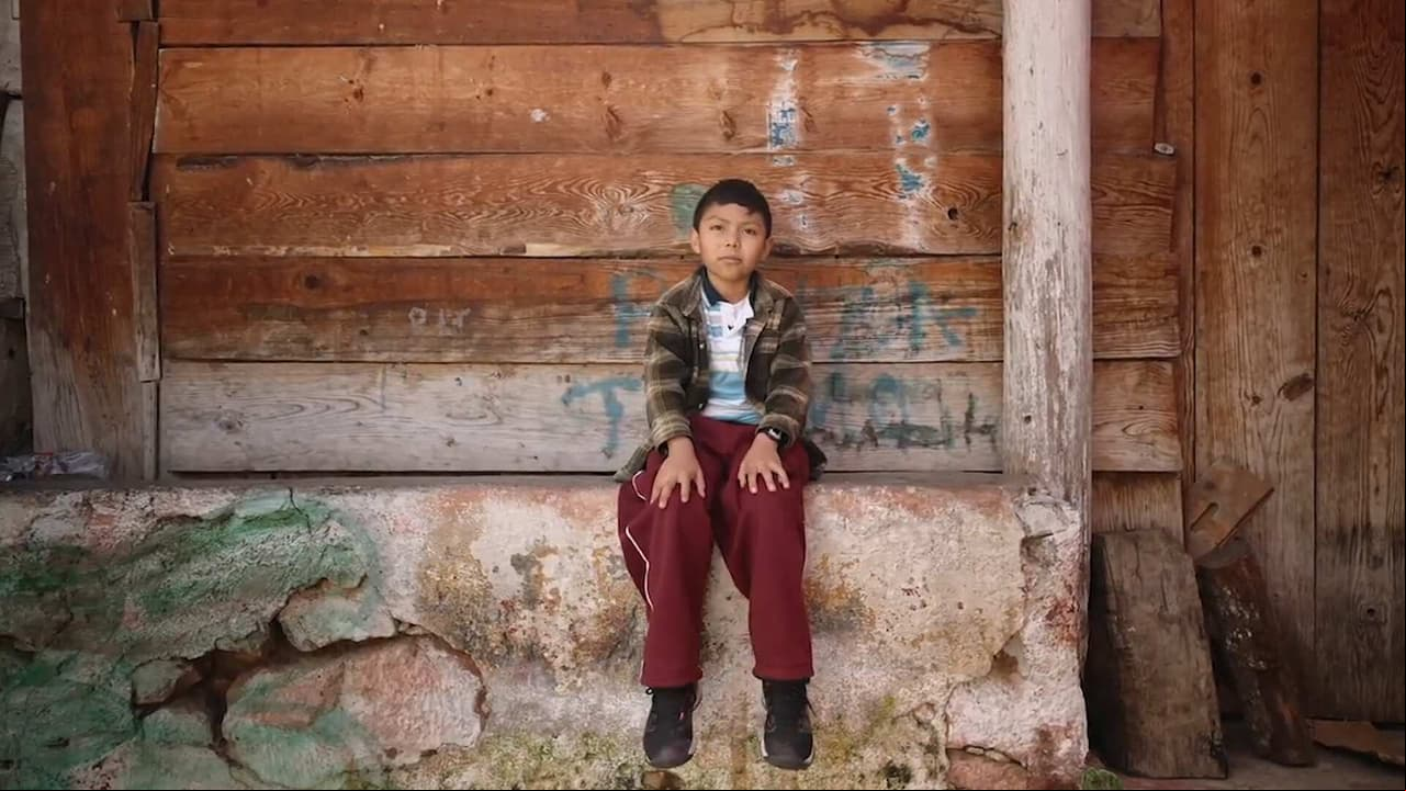 Los niños disfrutan la Navidad porque simboliza amor y paz: “No abraces lo material, abraza la vida”