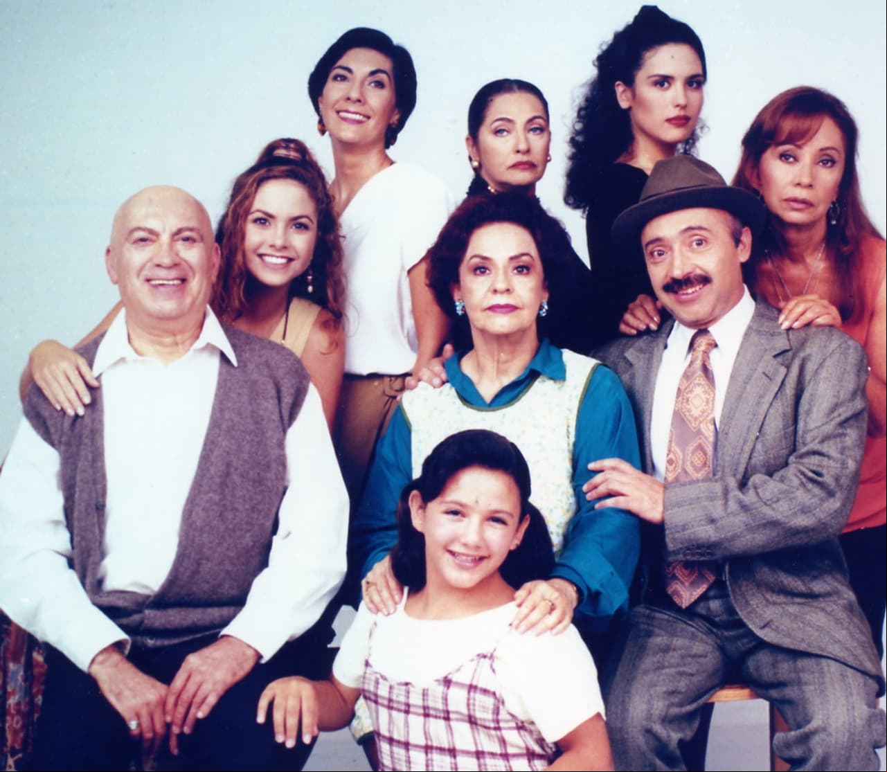 El elenco de 'Lazos de amor'.