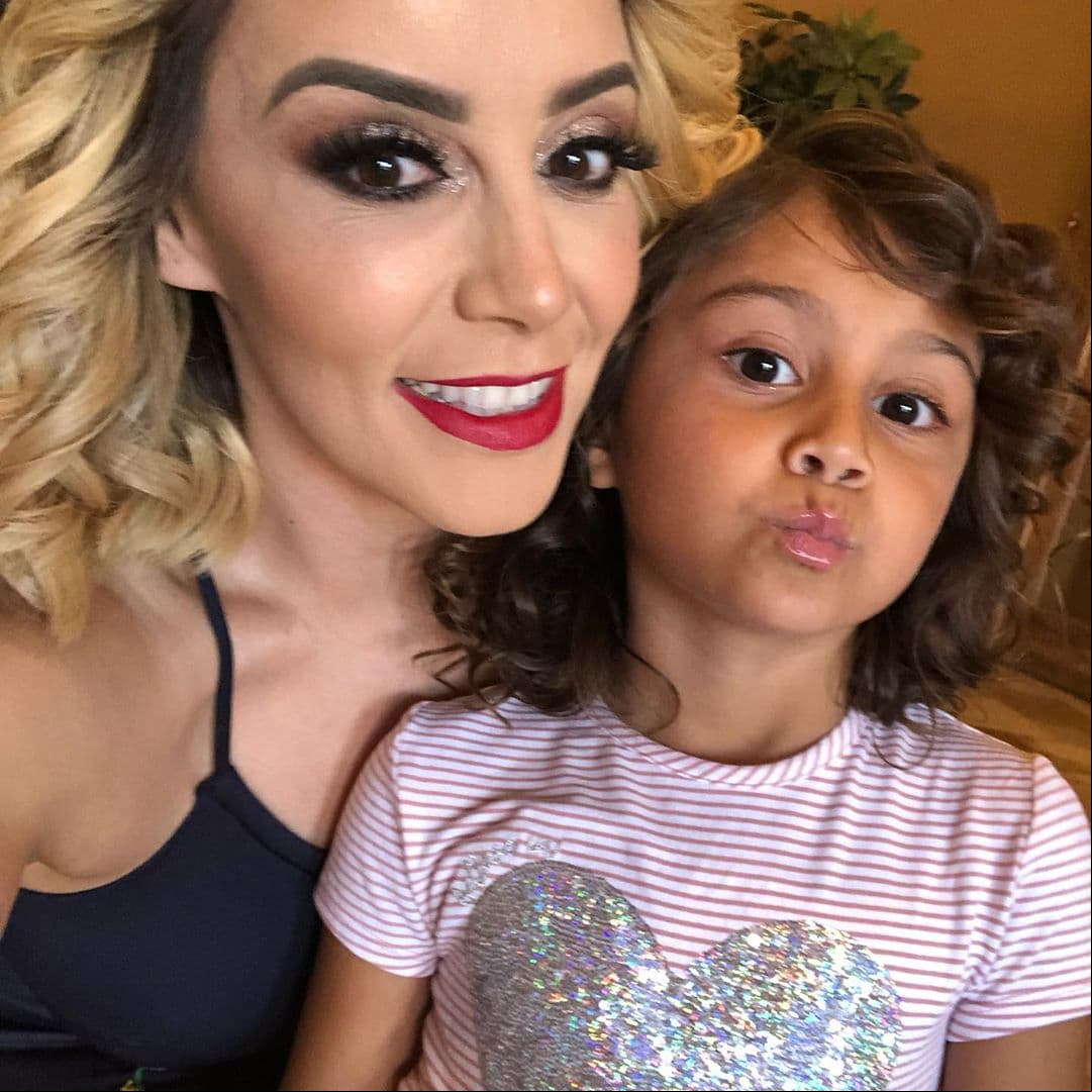 El pasado 24 de julio, Samantha Chay, la hija de Rosie Rivera, cumplió 6 años.