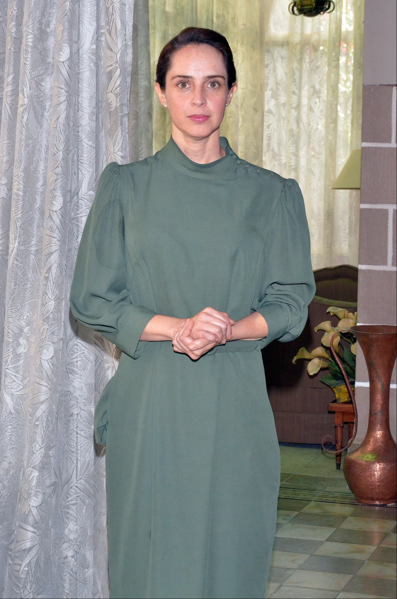 Irán Castillo da vida a Coqui, la puritana hermana de Bárbara.
