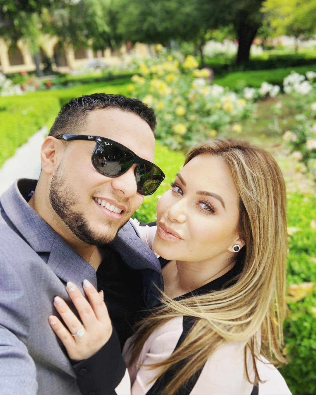 Previo al lanzamiento del tercer disco de Chiquis trascendió el problema que tiene con Lorenzo Méndez después de que ‘Suelta la sopa’ captara al cantante intentando ingresar al domicilio que comparte con su esposa por una de las cercas. Recordamos otras crisis que han atravesado durante su relación.