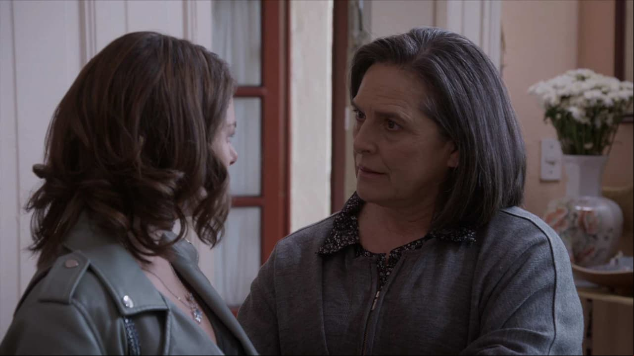 Nieves enfrenta a Majo