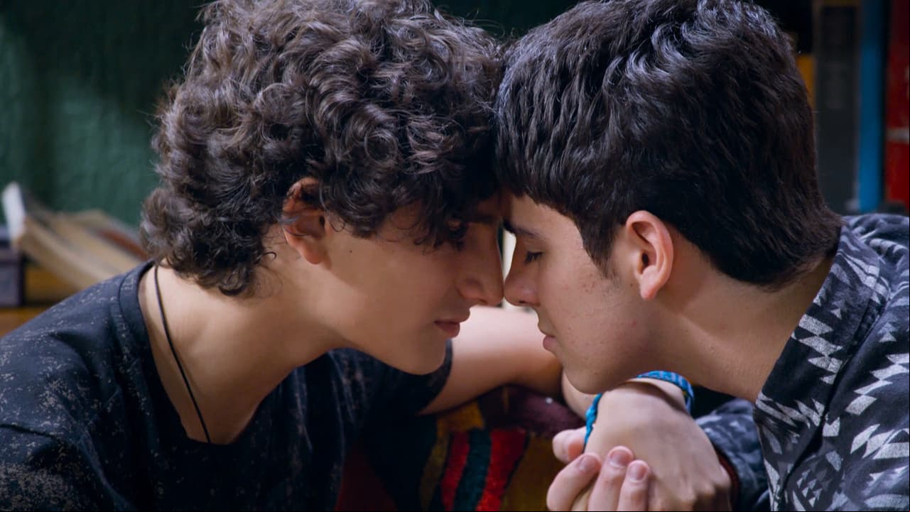 Nuevos planes a futuro, toda una vida por delante y la promesa de estar juntos incondicionalmente... Después de todo el amor se demuestra de muchas formas, ¿no?