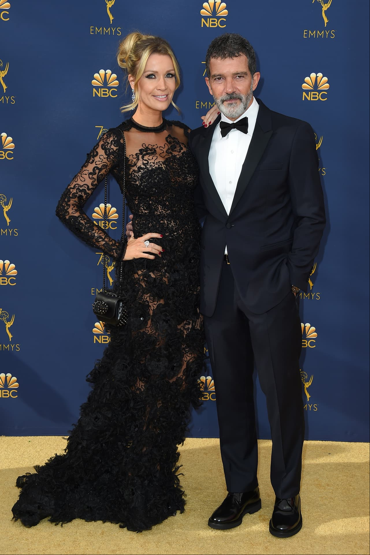 Antonio Banderas asistió con Nicole Kimpel