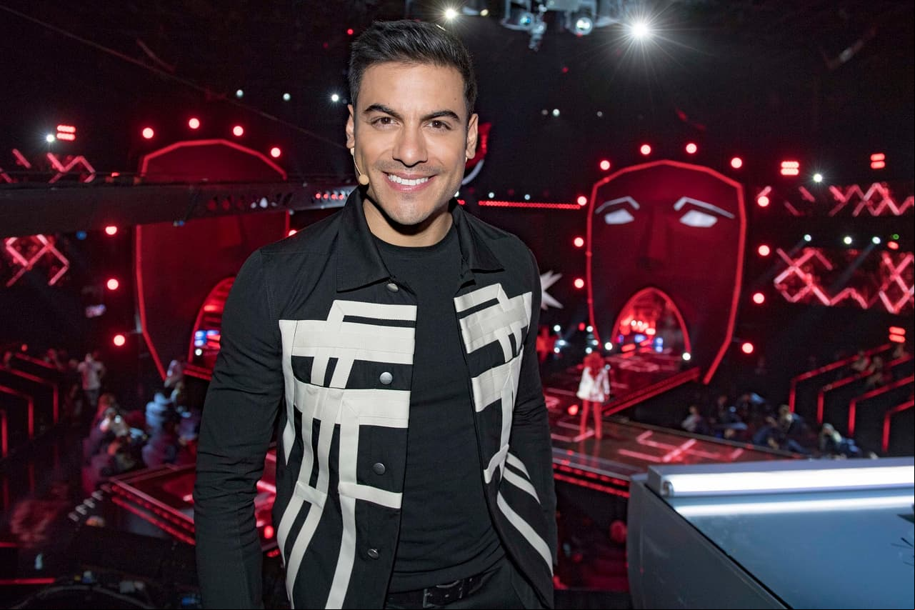 Carlos Rivera, a quien escuchamos todas las noches en la telenovela ‘Te Acuerdas de Mí’, con su tema ‘Ya no me Acuerdo más de Mí’, llegará a Premio Lo Nuestro con uno de sus temas más recientes.