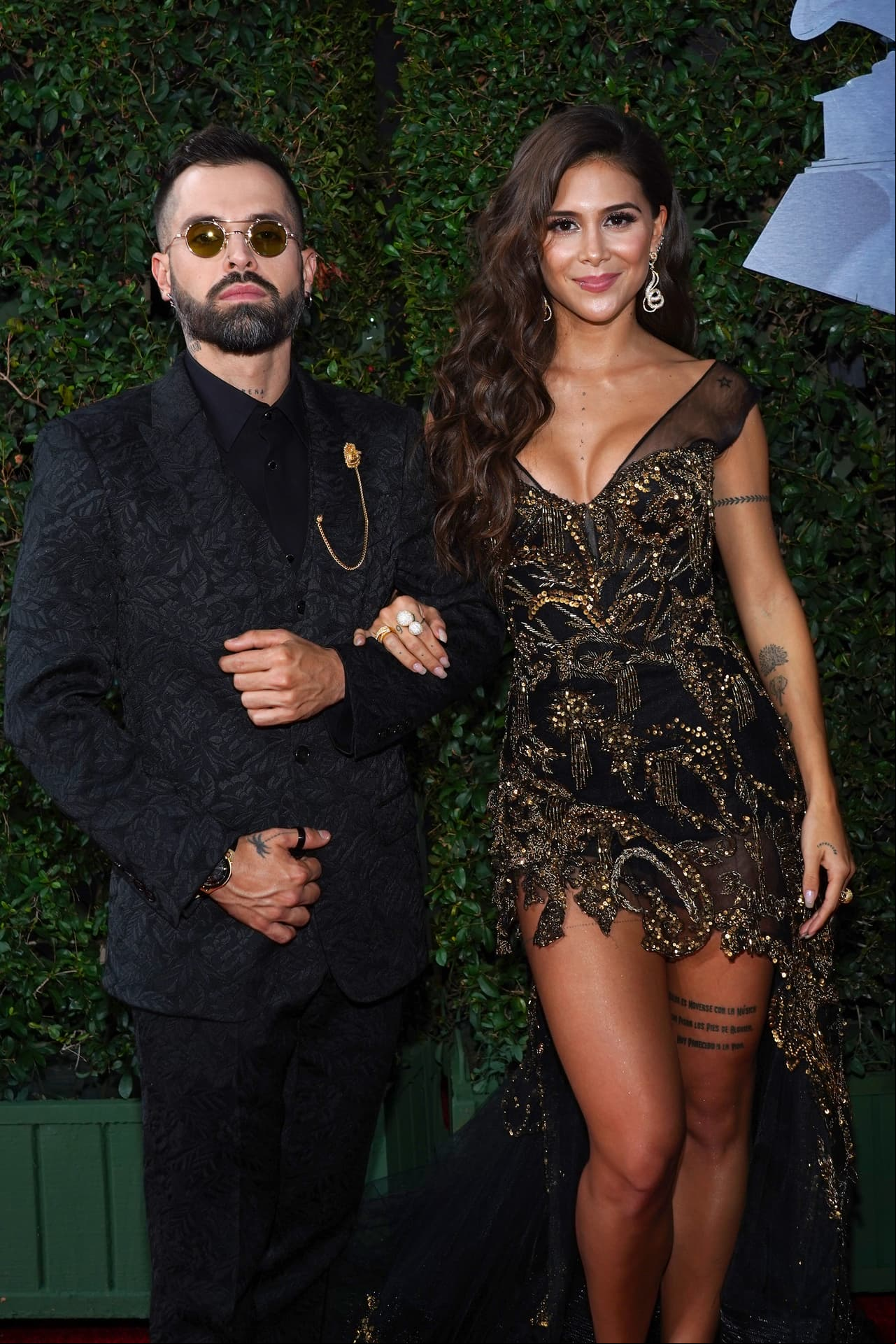 Greeicy & Mike Bahía
<br>
<br>El evento se podrá ver en cualquier lugar del mundo a través del canal de Youtube de los Latin Grammys y a través de la página de Facebook de Colombia Cuida a Colombia.