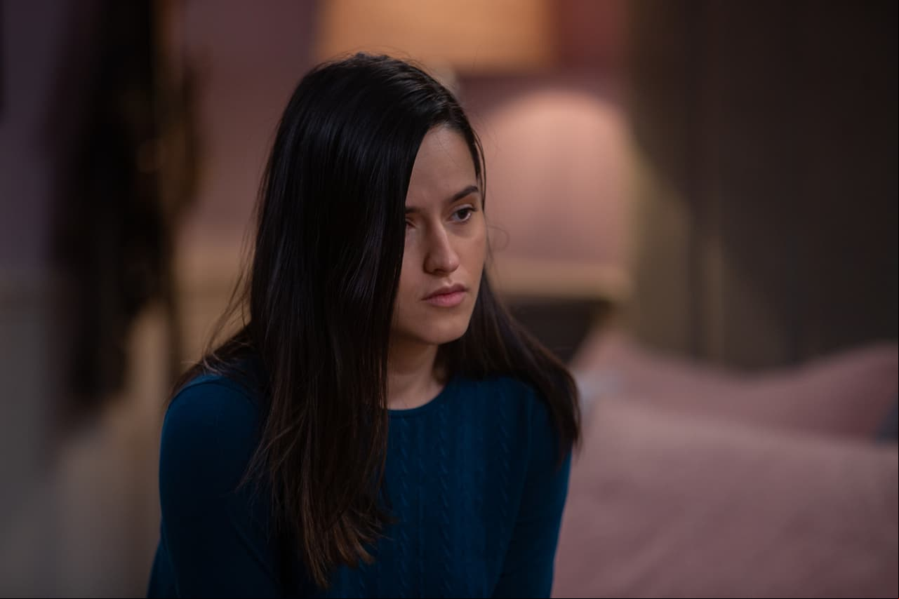 <b>¿Qué final te gustaría a ti para 'Clara'?: </b>"Que se fuera a vivir a otro lado del mundo, se enamorara de una buena mujer y fuera feliz".
<br>