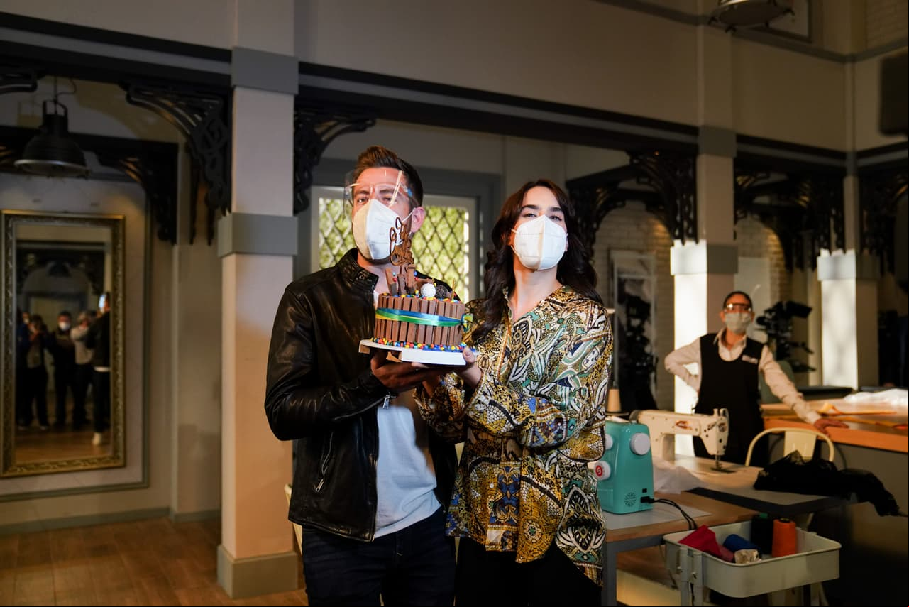 Gala Montes, su pareja en la telenovela, felicitó al actor con un mensaje en sus redes sociales: "Felizzzz cumpleaños al mejor compañero!!! Qué gusto compartir contigo esta aventuraaaa".