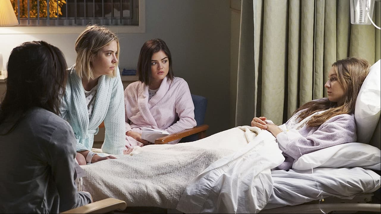 ¿Sabías que ‘Pretty Little Liars’ fue la serie más ‘tuiteada’ durante dos años hasta que la superó ‘The Walking Dead’?