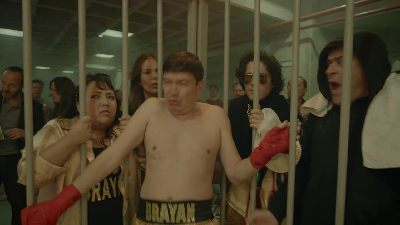 Brayan debuta como boxeador en ‘40 y 20’ y Toña lo defiende en la lona