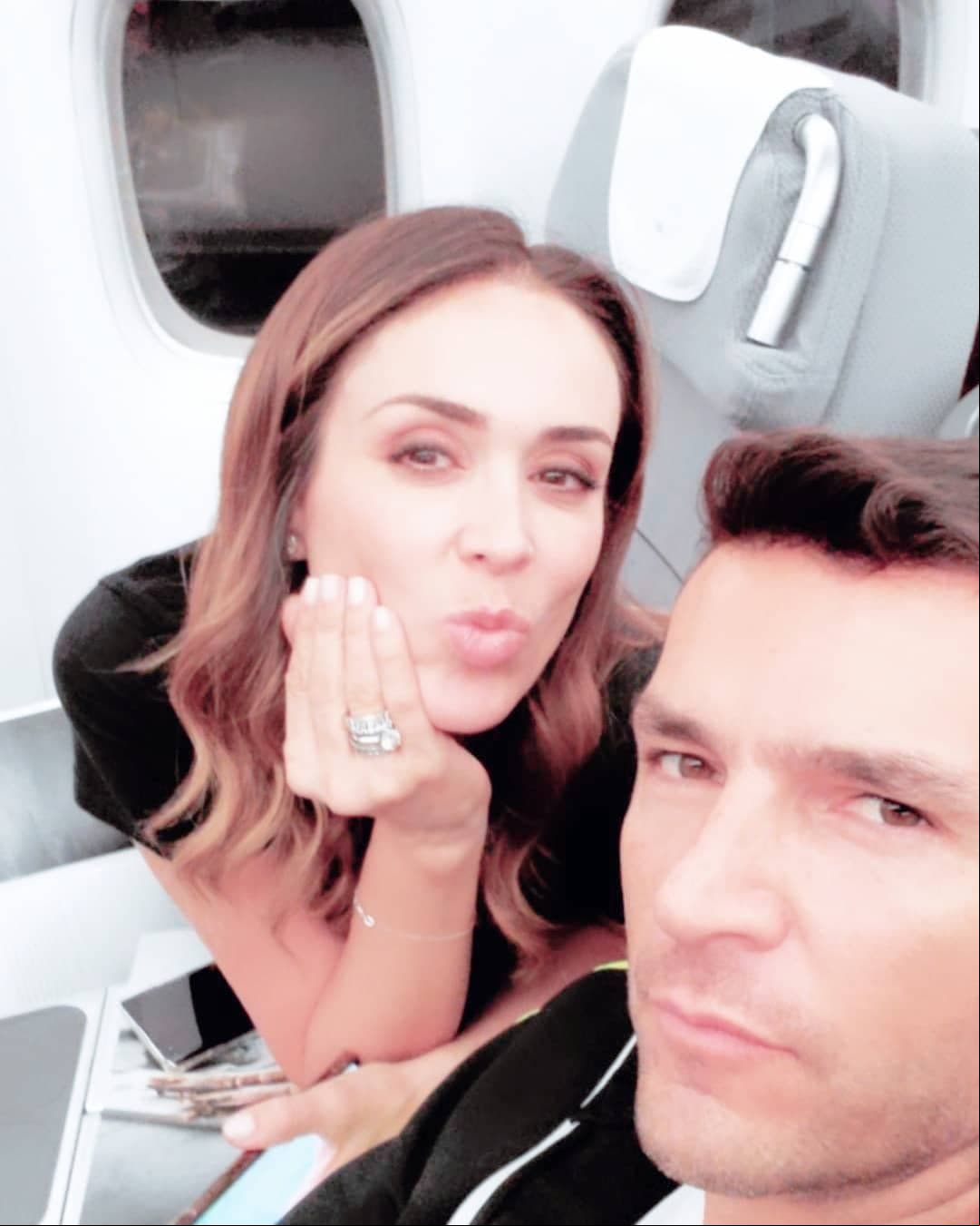 El pasado 9 de mayo, Martín compartió en Instagram una imagen junto a Jacky a punto de abordar un avión, con el objetivo de celebrar su cumpleaños, el día de las madres y el de asistir a un bautizo.
