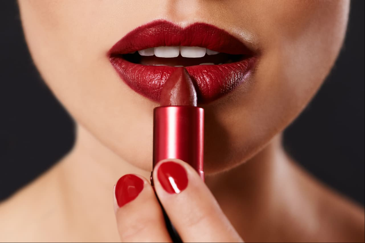 Labiales que toda mujer debe tener en su bolsa