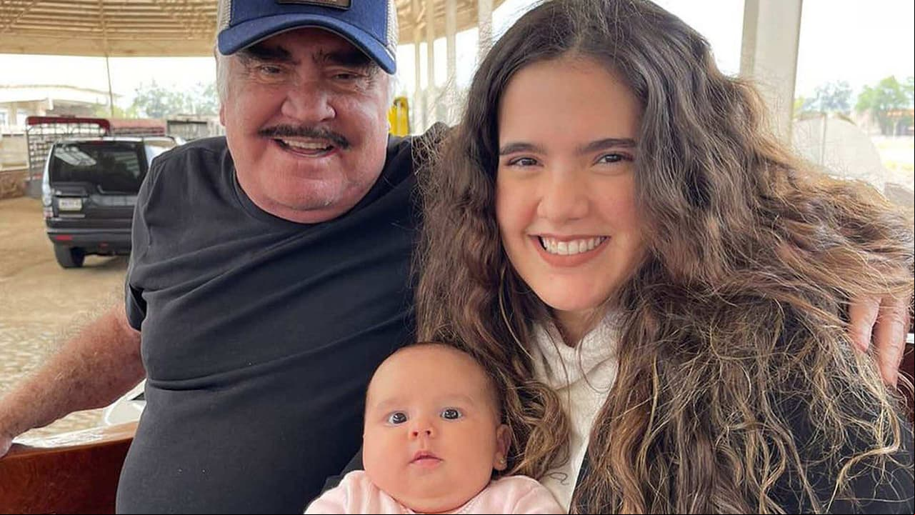 Camila Fernández destapa todo sobre la salud de su abuelo Vicente Fernández: ‘Mueve sus ojitos’