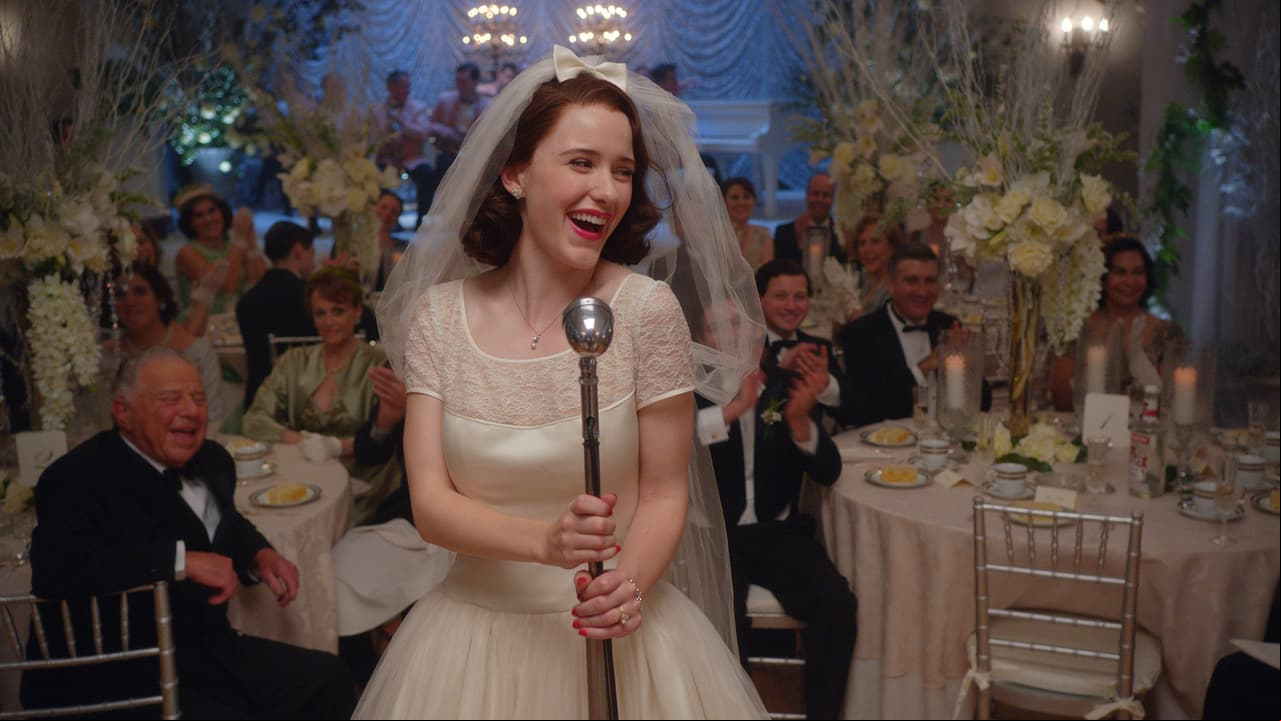 Rachel Brosnahan protagoniza la comedia 'La maravillosa Sra. Maisel'