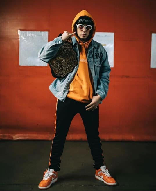 Considerado como la revelación del año en el género urbano, pisará el escenario de Premio Lo Nuestro por primera vez. Instagram/@badbunnypr