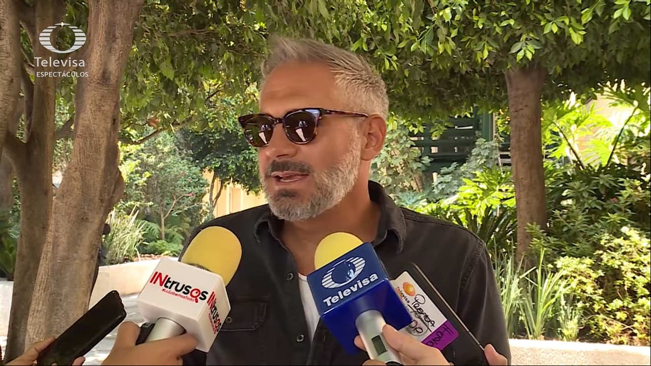 Arath de la Torre apoya la carrera artística de su hija Gala