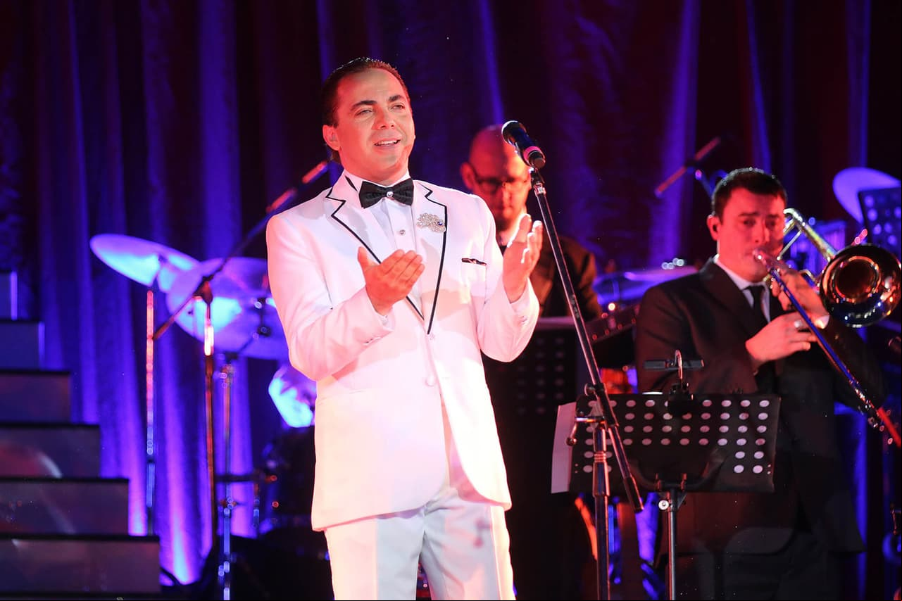 Cristian Castro llama la atención por su aumento de peso