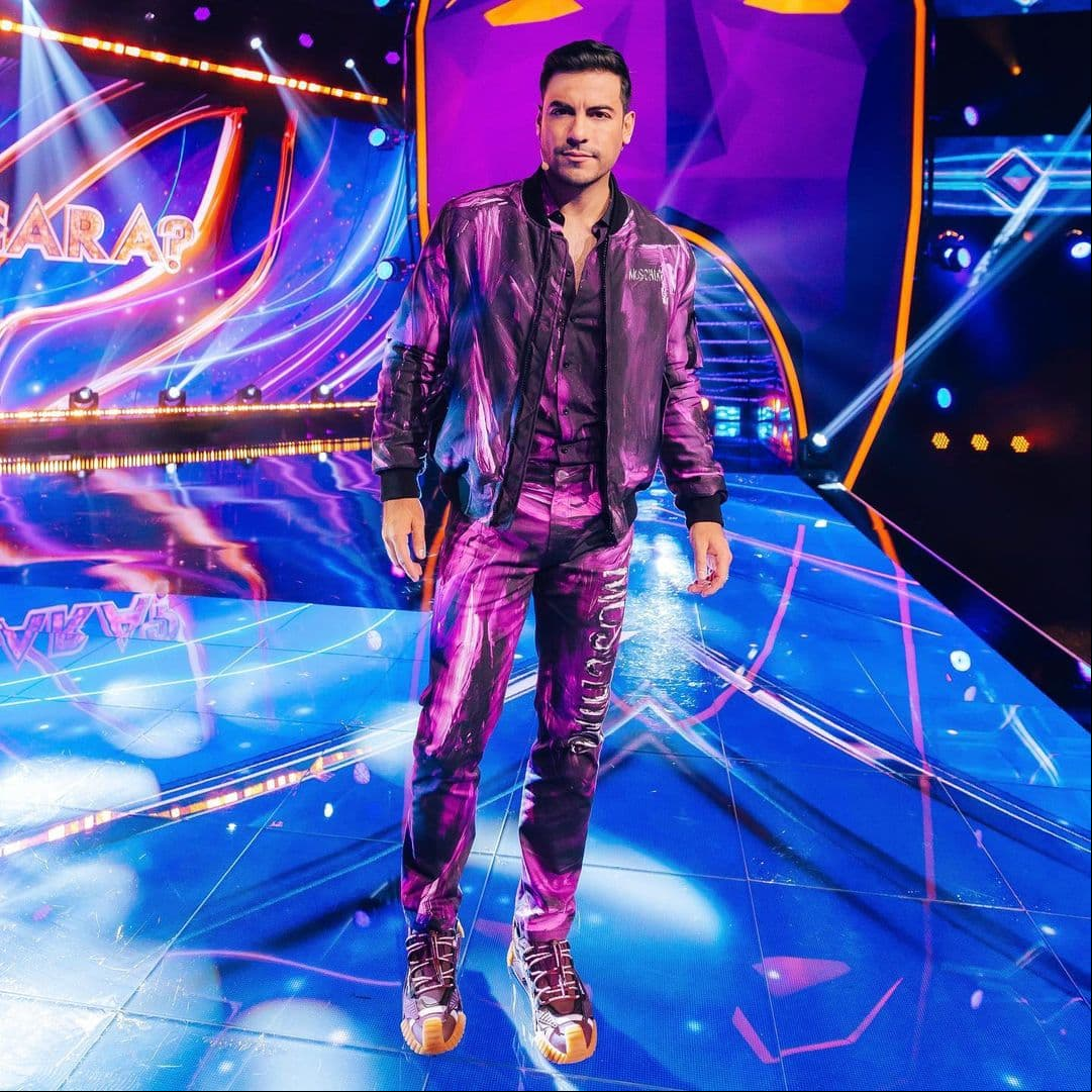 Carlos Rivera viste marcas de lujo en el primer programa de la nueva temporada
